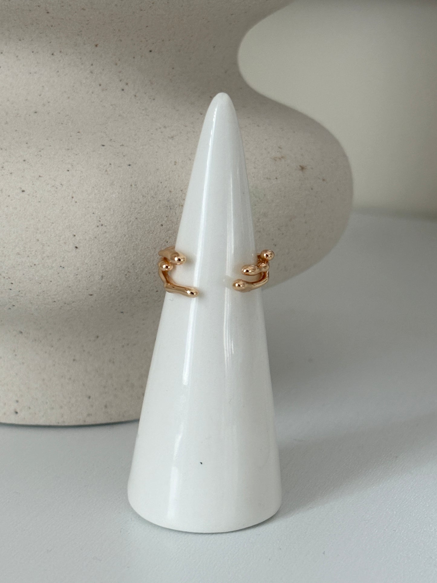 Minimalist Modern Ring
