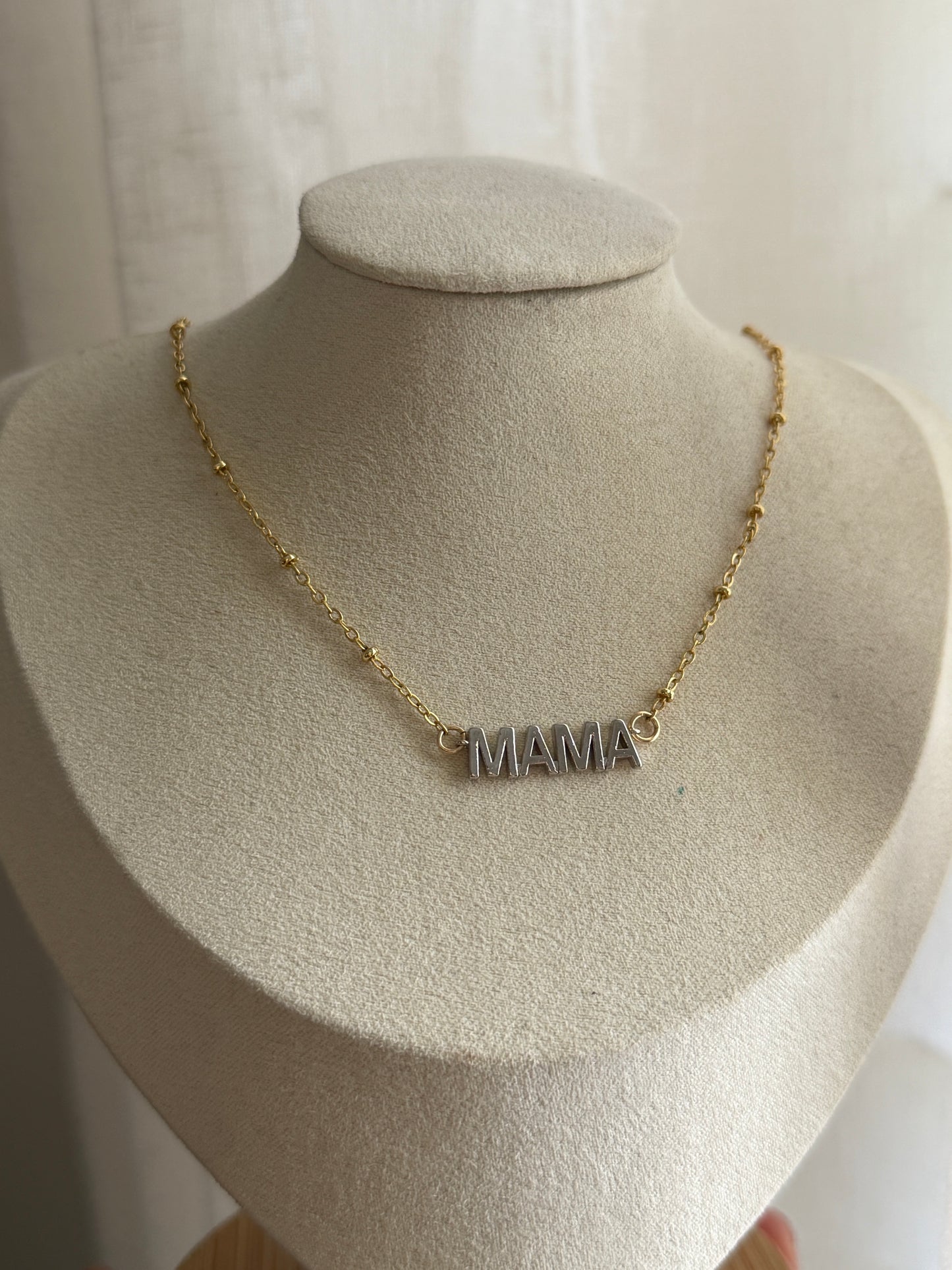 Mama Necklace
