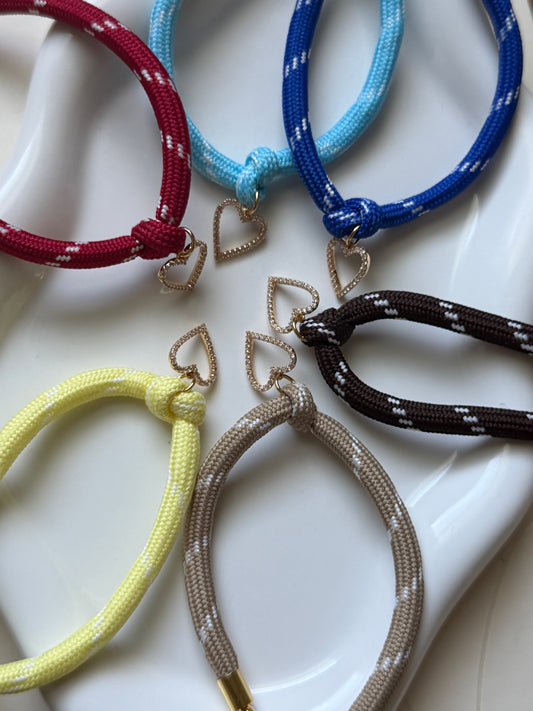 Para-cord Heart Bracelet