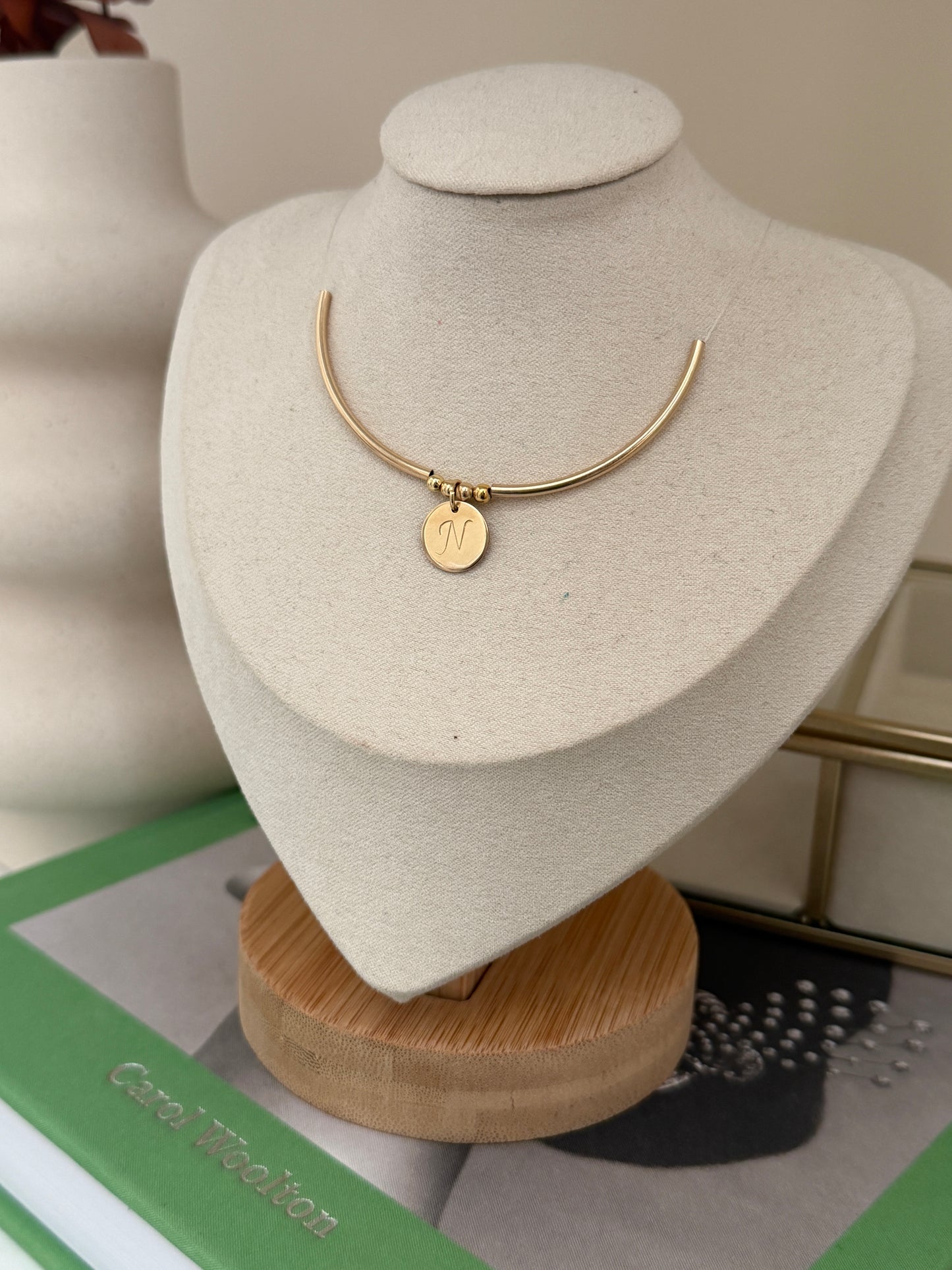 The Floating Necklace