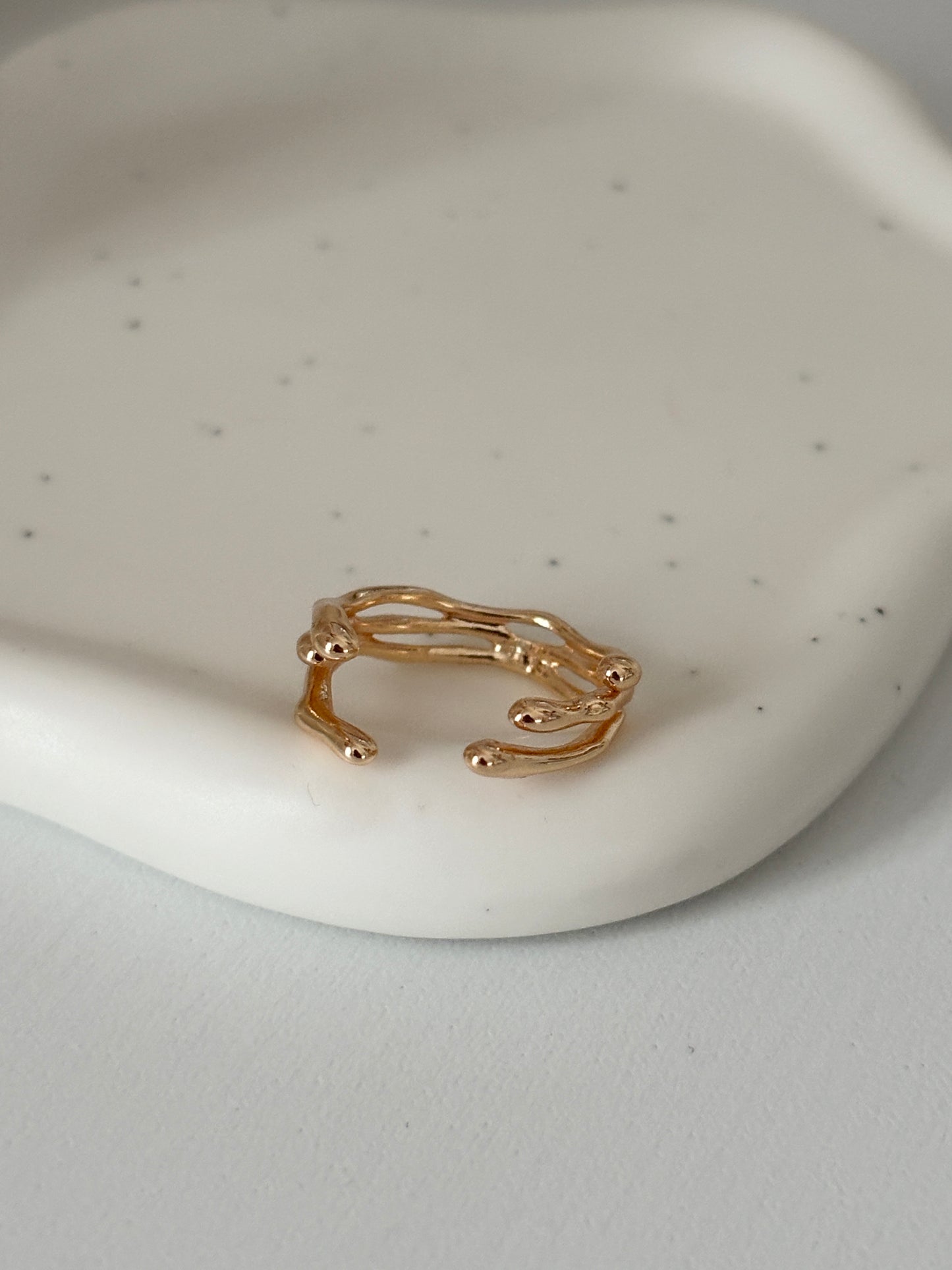 Minimalist Modern Ring