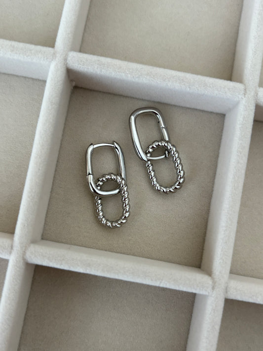 Silver double loop